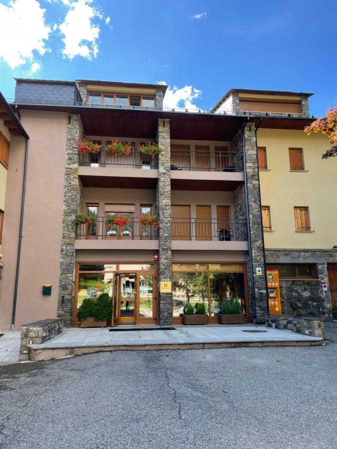 Alberg La Molina Xanascat Extérieur photo